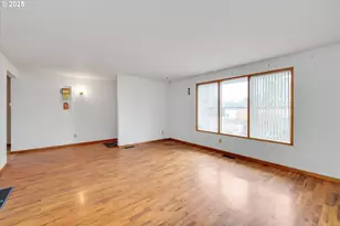 8145 SE 65th Ave, Portland, OR 97206 - Photo 6