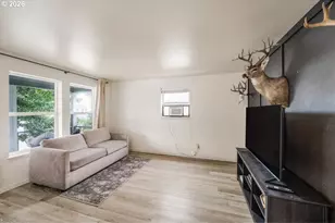 3214 Coraly Ave, Eugene, OR 97402 - Photo 2