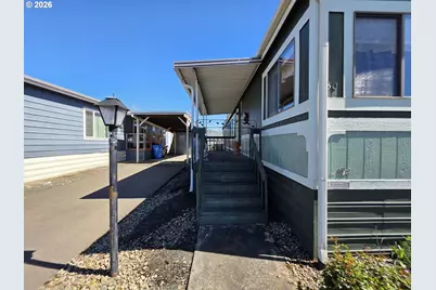 1200 E Central Ave #30, Sutherlin, OR 97479 - Photo 4