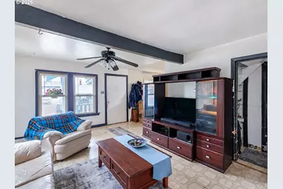 475 S 4th St, Saint Helens, OR 97051 - Photo 8