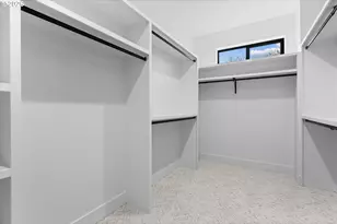 590 W U St, Washougal, WA 98671 - Photo 22