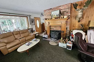 3463 Briarwood Rd, Umpqua, OR 97486 - Photo 2