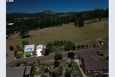384 Edgeview Dr, Elkton, OR 97436 - Photo 40