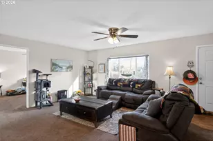 826 SW Cherry St, Willamina, OR 97396 - Photo 4