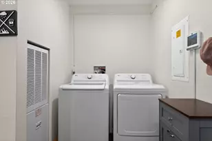 826 SW Cherry St, Willamina, OR 97396 - Photo 10