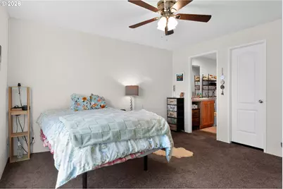 826 SW Cherry St, Willamina, OR 97396 - Photo 18