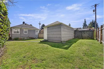 3635 NE Going St, Portland, OR 97211 - Photo 34