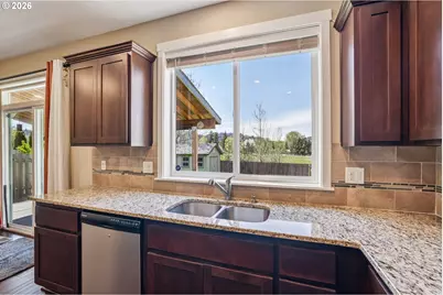 2117 SE Cochran Dr, Gresham, OR 97080 - Photo 22