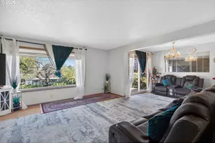 3332 NE 132nd Ave, Portland, OR 97230 - Photo 4