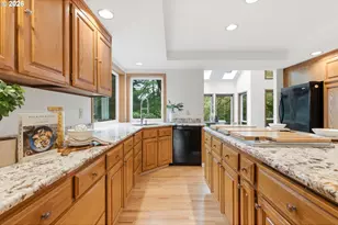 14300 SW Hazel Hill Dr, Tigard, OR 97224 - Photo 14