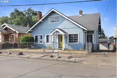 523 SE Rice Ave, Roseburg, OR 97470 - Photo 2