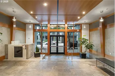 820 NW 12th Ave #110, Portland, OR 97209 - Photo 34