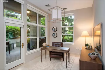 820 NW 12th Ave #110, Portland, OR 97209 - Photo 8