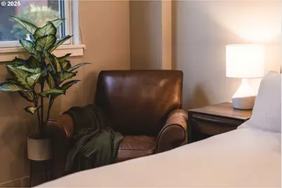 820 NW 12th Ave #110, Portland, OR 97209 - Photo 18