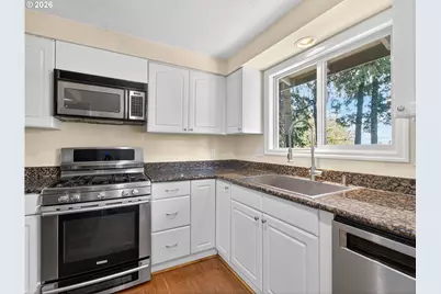 4578 Norfolk St, West Linn, OR 97068 - Photo 8