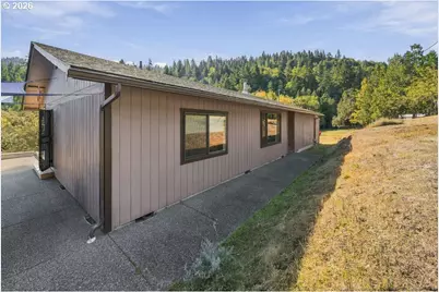 911 Jade Dr, Roseburg, OR 97471 - Photo 44