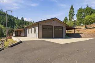 911 Jade Dr, Roseburg, OR 97471 - Photo 34