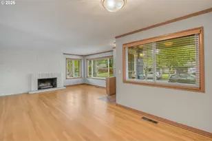 6415 SE 43rd Ave, Portland, OR 97206 - Photo 4