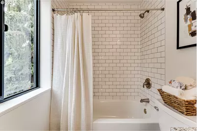 9 Monroe #B, Eugene, OR 97402 - Photo 16