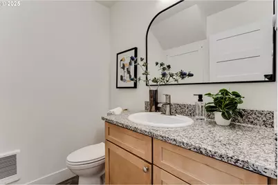 9 Monroe #B, Eugene, OR 97402 - Photo 12