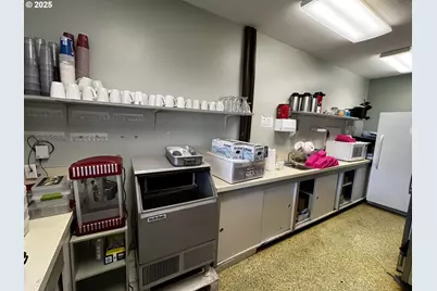 99 3rd St, Maupin, OR 97037 - Photo 20