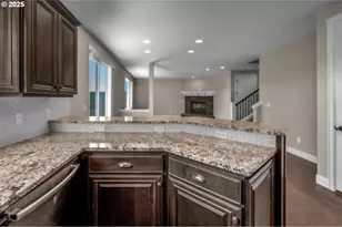 3042 NW Parkhurst Terrace, Portland, OR 97229 - Photo 10