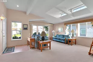 2488 Northampton, Eugene, OR 97404 - Photo 4