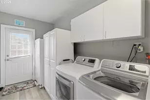 723 Maple St, Dayton, OR 97114 - Photo 22