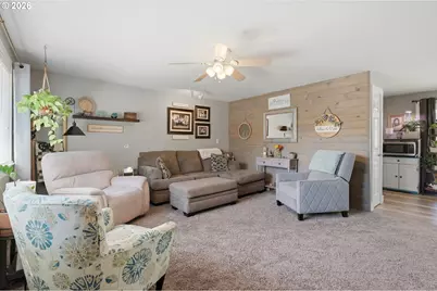 723 Maple St, Dayton, OR 97114 - Photo 10