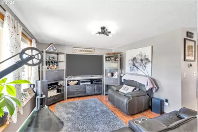 128 N 31st Ave, Cornelius, OR 97113 - Photo 12