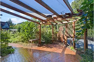 2138 SE 76th Ave, Portland, OR 97215 - Photo 8