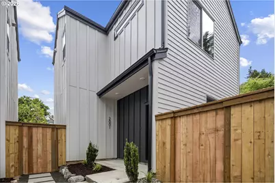 2001 SW Moss St, Portland, OR 97219 - Photo 1