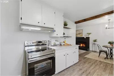 132 Green Acres Dr, Castle Rock, WA 98611 - Photo 16