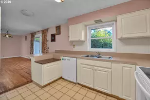 13035 SW Rita Dr, Beaverton, OR 97005 - Photo 12