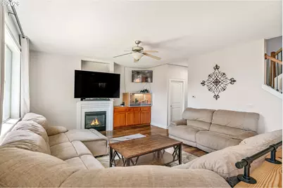 5128 NE Yukon Ct, Salem, OR 97305 - Photo 16