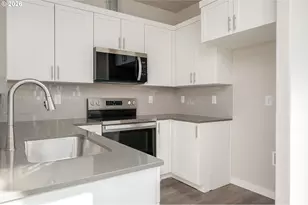 6235 SE Knapp St, Portland, OR 97206 - Photo 6