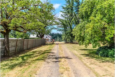 12885 SE 242nd Ave, Damascus, OR 97089 - Photo 2