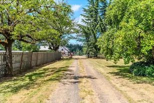 12885 SE 242nd Ave, Damascus, OR 97089 - Photo 2