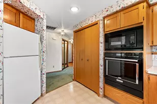 100 NW 95th Cir, Vancouver, WA 98660 - Photo 16