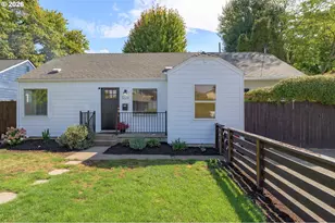 1228 NW Cedar St, McMinnville, OR 97128 - Photo 2