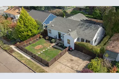 1228 NW Cedar St, McMinnville, OR 97128 - Photo 40