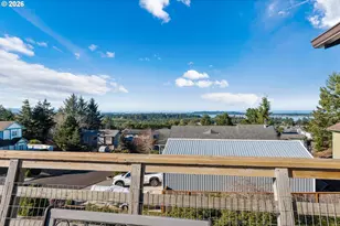 770 Prefontaine Dr, Coos Bay, OR 97420 - Photo 34