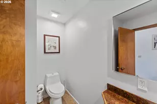 770 Prefontaine Dr, Coos Bay, OR 97420 - Photo 18