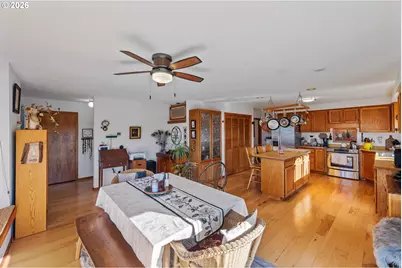 770 Prefontaine Dr, Coos Bay, OR 97420 - Photo 14