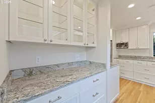 9685 SW Riverwood Ln, Tigard, OR 97224 - Photo 10