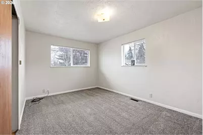 790 E 32nd Ave, Eugene, OR 97405 - Photo 30