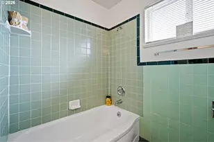 790 E 32nd Ave, Eugene, OR 97405 - Photo 26