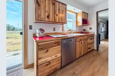 1050 S Bridge St, Prairie City, OR 97869 - Photo 8