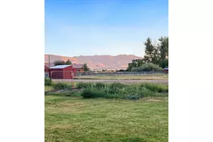 1050 S Bridge St, Prairie City, OR 97869 - Photo 4