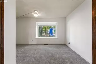 224 N Hayden Bay Dr, Portland, OR 97217 - Photo 16